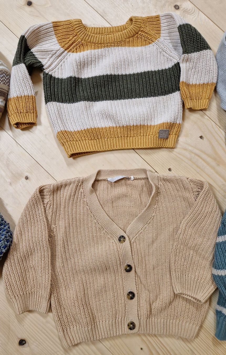Lotti & Set di vestiti: 6 Strick-Pullover/Jäckchen, Grösse 80 – Usato da Dreien venduto da vaniih93 2