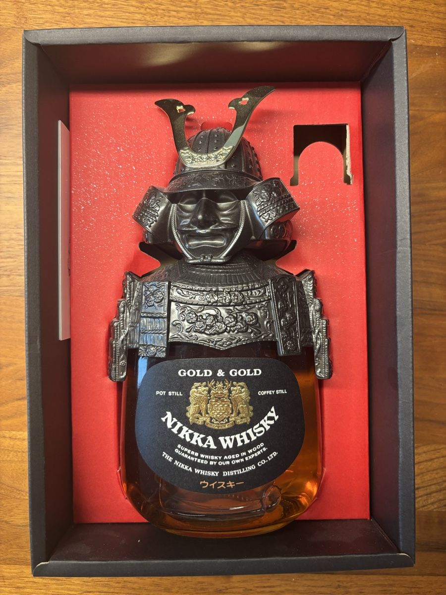 Nikka Bevande alcoliche: Nikka Whisky Samurai – Nuovo e nell'imballaggio originale da Thalwil venduto da Tannezapfe 1