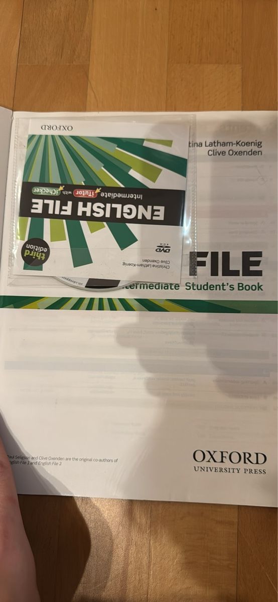 Libri: Libro Inglese English File Intermediate – Usato da Faido venduto da sof_6jgl 2