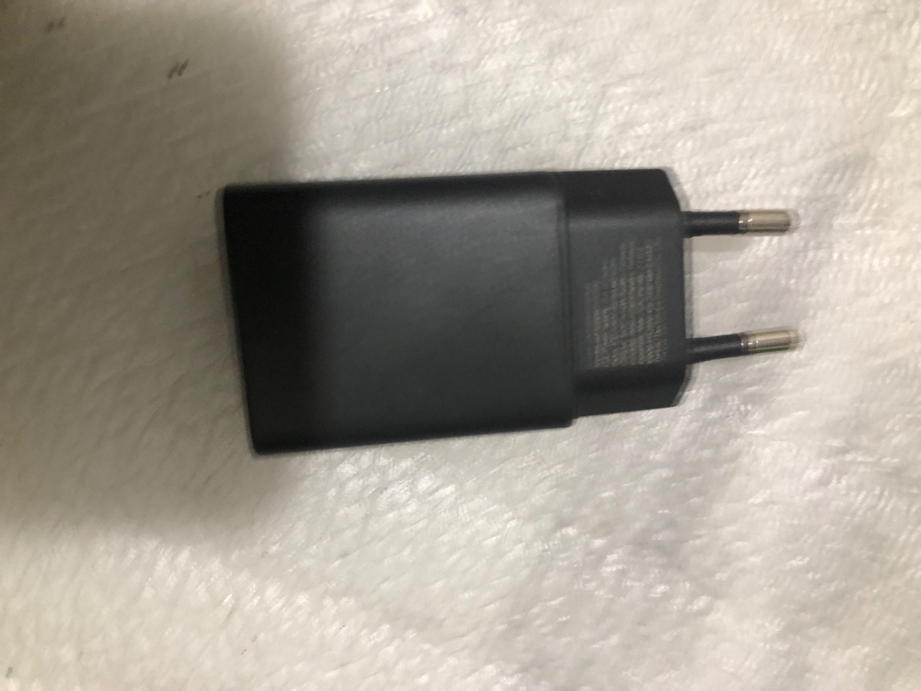Caricabatterie: 4 Stück  5V -1A USB Netzteil Ladegerät – Nuovo (secondo la descrizione) da Biel-Bienne venduto da alos07
