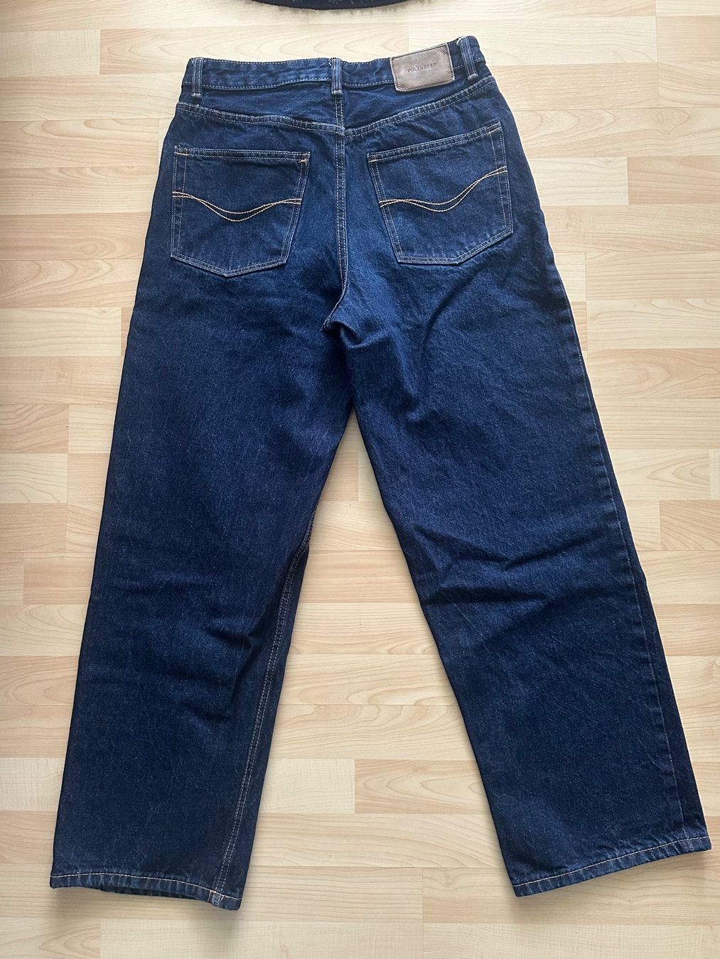 Pull&Bear Jeans: Pull&Bear Straight Leg Raw Denim Jeans – Nuovo (secondo la descrizione) da Chur venduto da dajan.17 2