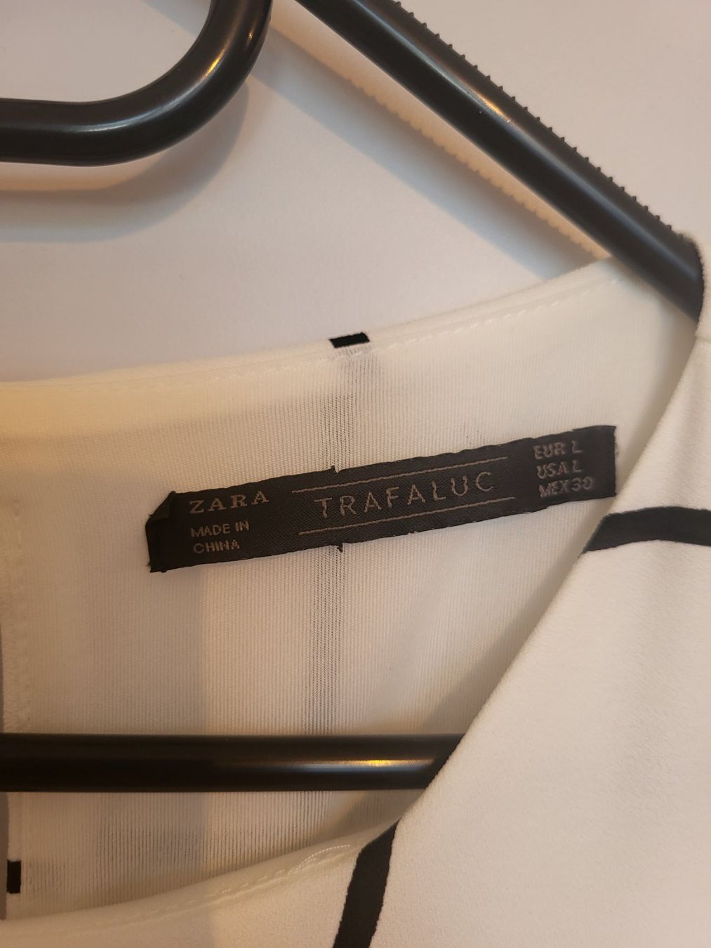 Zara Vestiti: Zara gr. L Kleid Shorts elegant – Usato da Boswil venduto da i12i 2