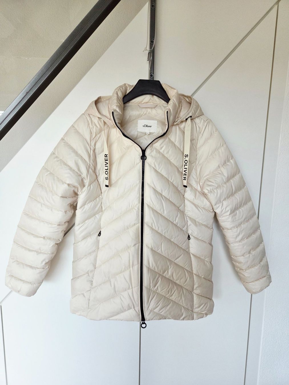 S.Oliver Giacche: s.Oliver Steppjacke creme in 42 – Usato da Küsnacht ZH venduto da msz_99nh