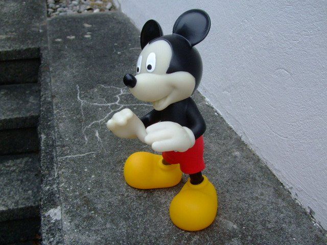 Statuette: MICKEY  MAUS SAMMLERSTÜCK ! – Usato da Schachen b. Reute venduto da Dzestar 2