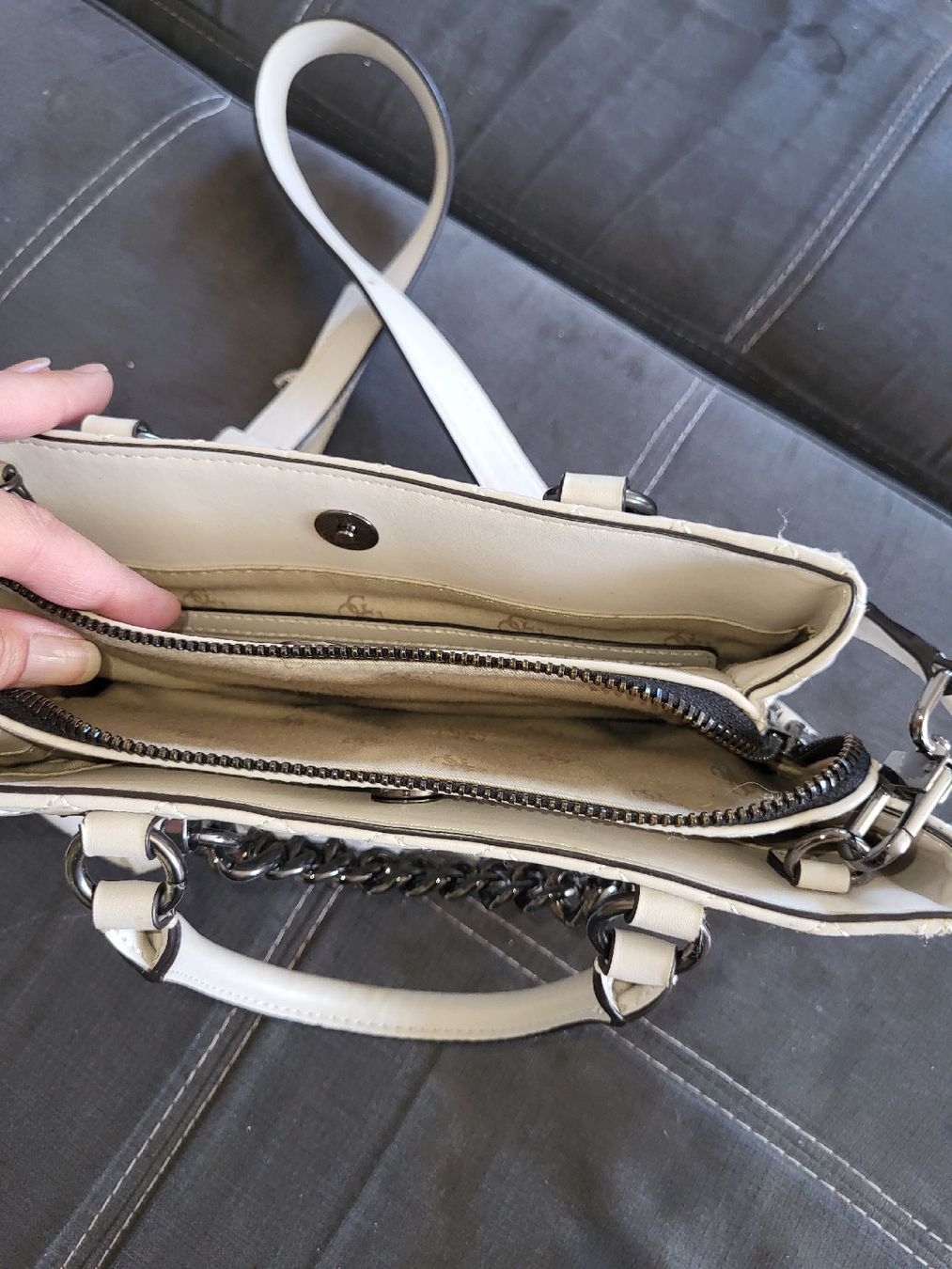 Guess Sacs femmes: sac a main – D'occasion à Sonvilier par cai_9fqf 2