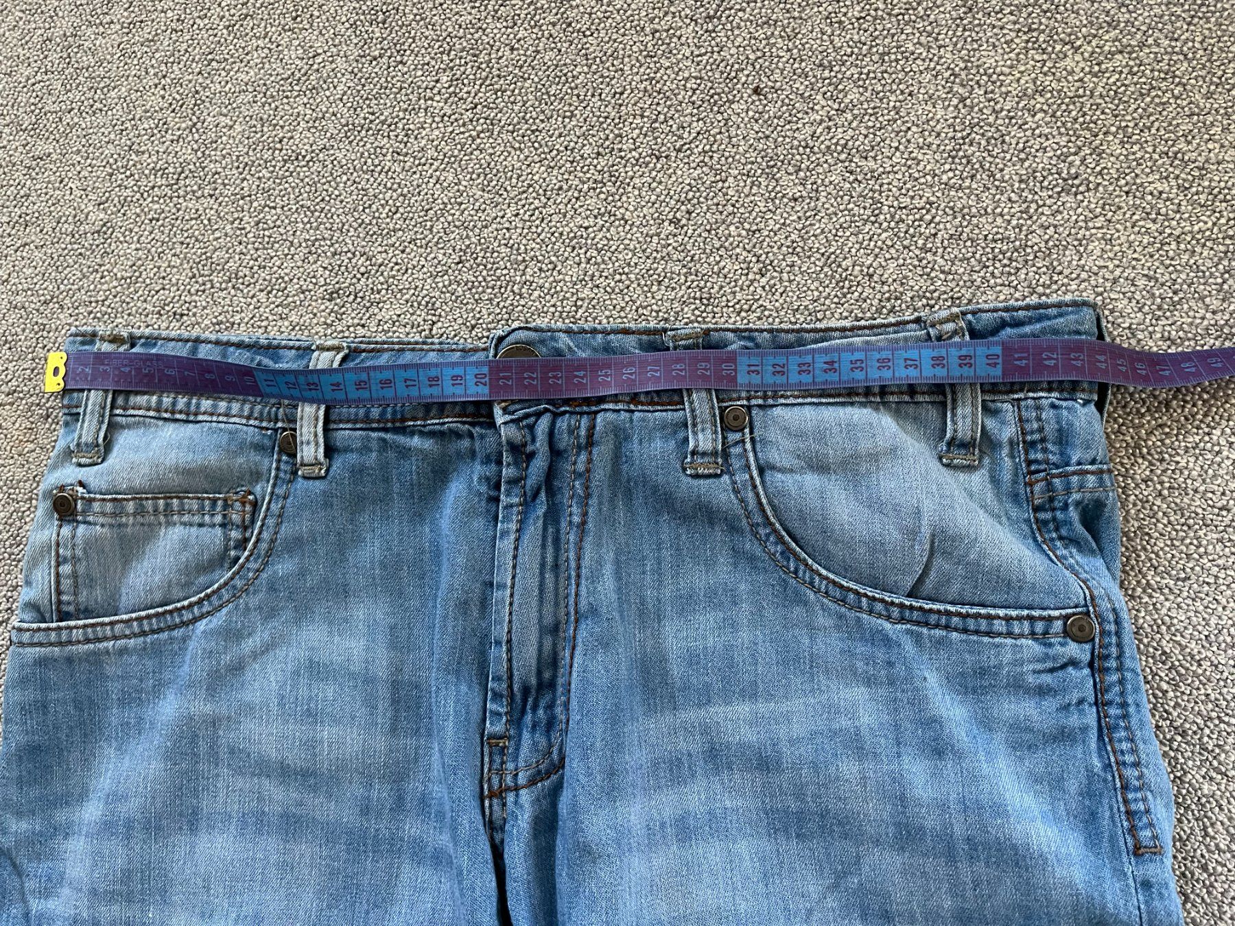 Pantaloni: Short Gr 42 (M) – Usato da Rekingen AG venduto da Barmaleus 1