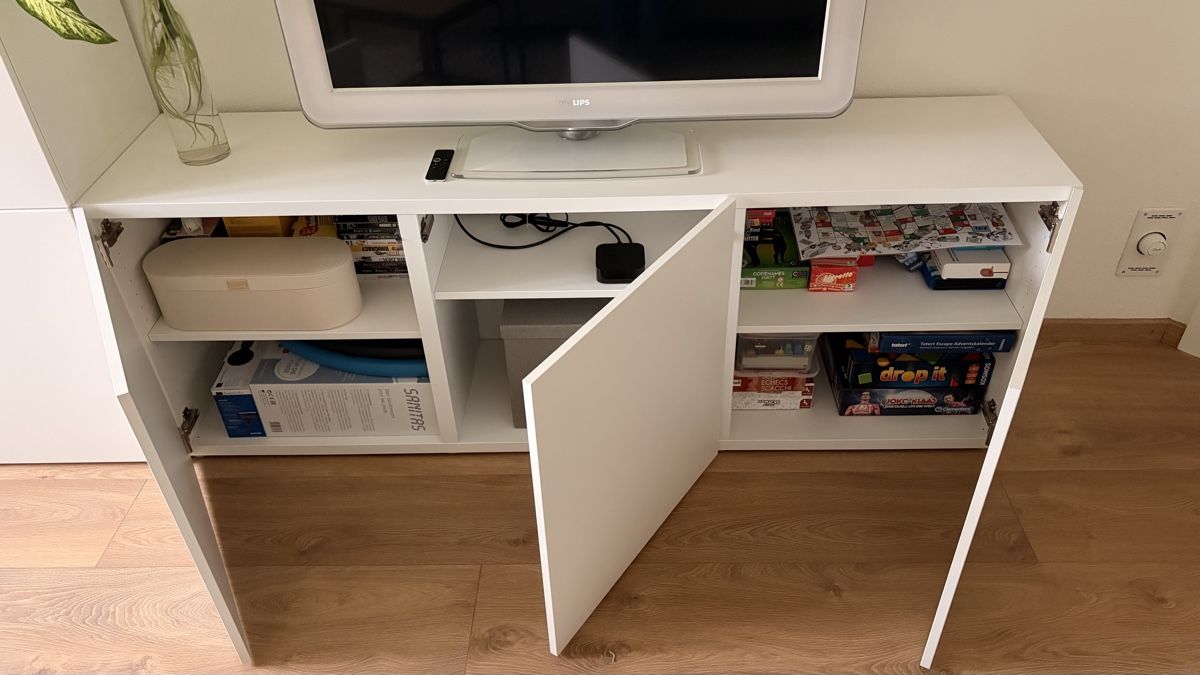 Cassettiere: Sideboard/TV Möbel von Ikea, weiss – Usato da Sursee venduto da van.jan 1