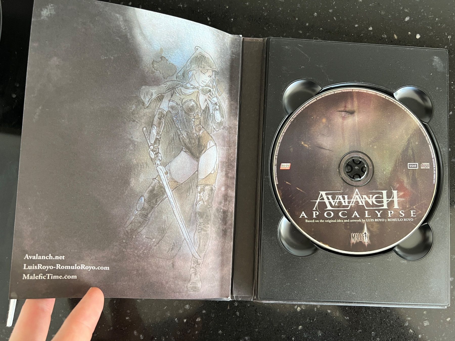 CD: Avalanche Apocalypse Luis Royo, Malefic – Usato da Genève venduto da Greg_8ff 3