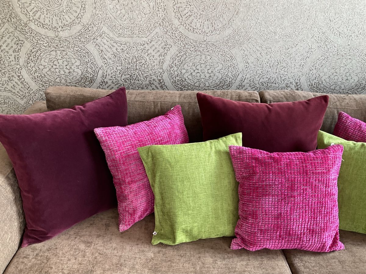 Lambert Cuscini: 8 Kissen von Lambert Design – Usato da Oberkirch LU venduto da Roeschu28 2