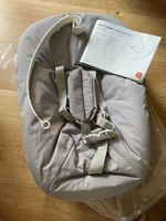 Stokke Tripp Trapp Newborn Set grau mit Spielbogen