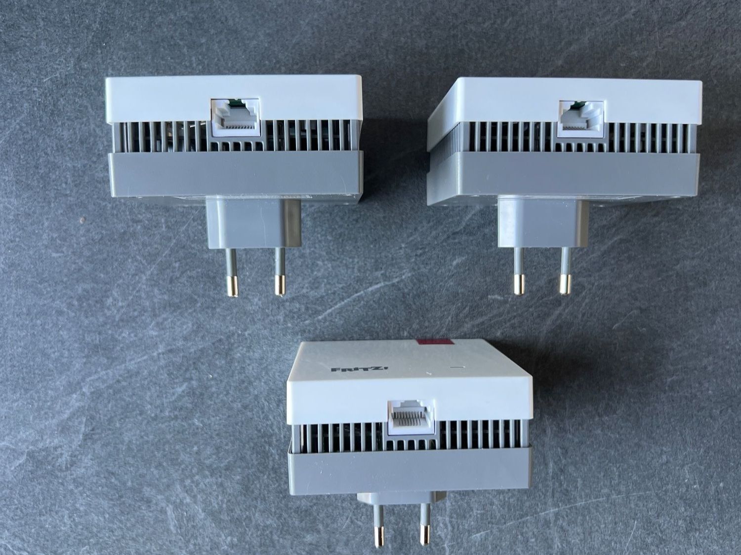 Avm WiFi: Fritz Repeater 3er Set 1700 – Usato da Hausen am Albis venduto da Anmo74 2