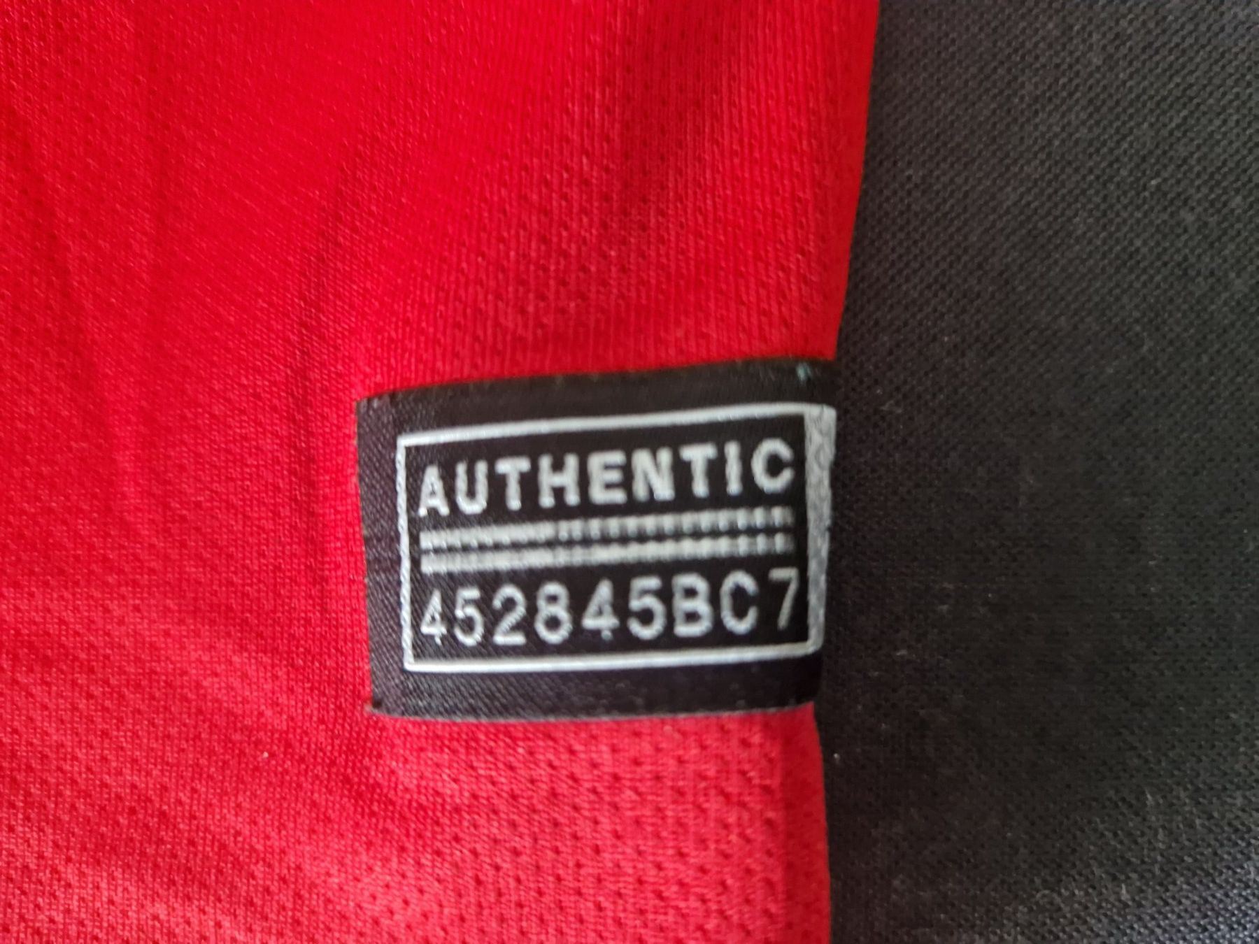 Nike Scarpe, pantaloni & magliette da ginnastica: Pologne Maillot 2018 - parfait état – Nuovo (secondo la descrizione) da Villars-sur-Glâne venduto da Mark_988 2
