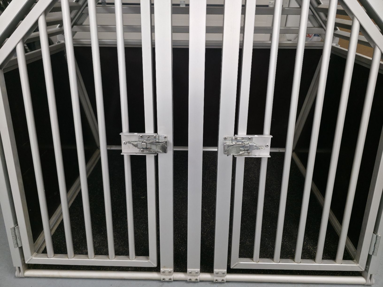 Gabbie, trasporto & Sicurezza: Hundebox  – Usato da Grenchen venduto da stinker871 2