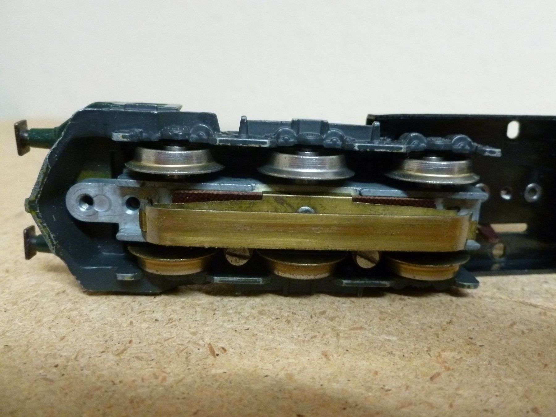 Hag Modellini di ferrovie: Hag Ae 6/6, Version 2, Fahrgestell – Usato da Oberbipp venduto da Vifu 7