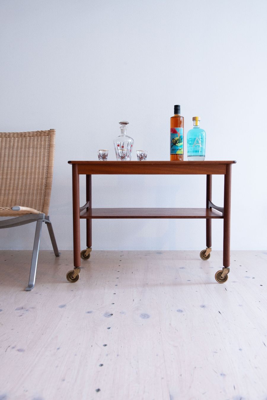 Carrelli di servizio: Danish Teak Drinks Trolley – Usato da Zürich venduto da heydaymoebel 2
