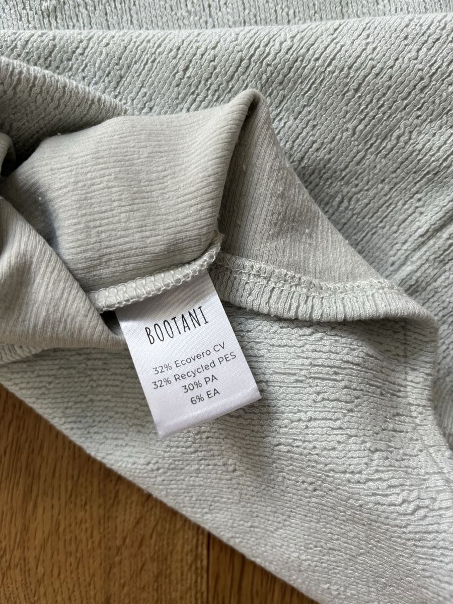 Chemises, Tops & T-shirts: Bootani Tshirt, Gr. 24M – D'occasion à Interlaken par fbnscl 4