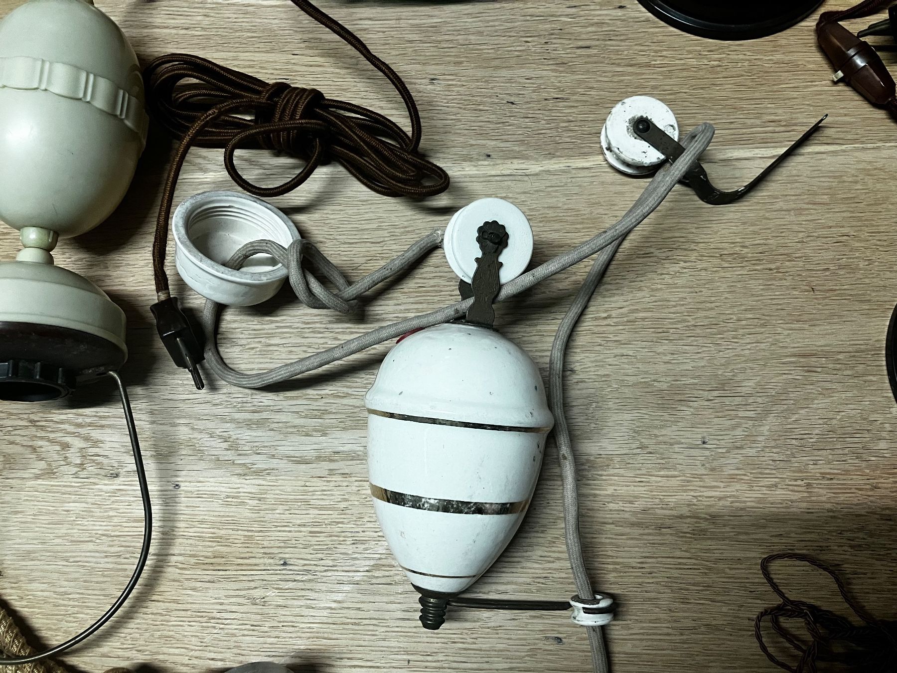 Lampen: Alte Bakelit-Lampen – Gebraucht aus Zürich von Ideal0 7