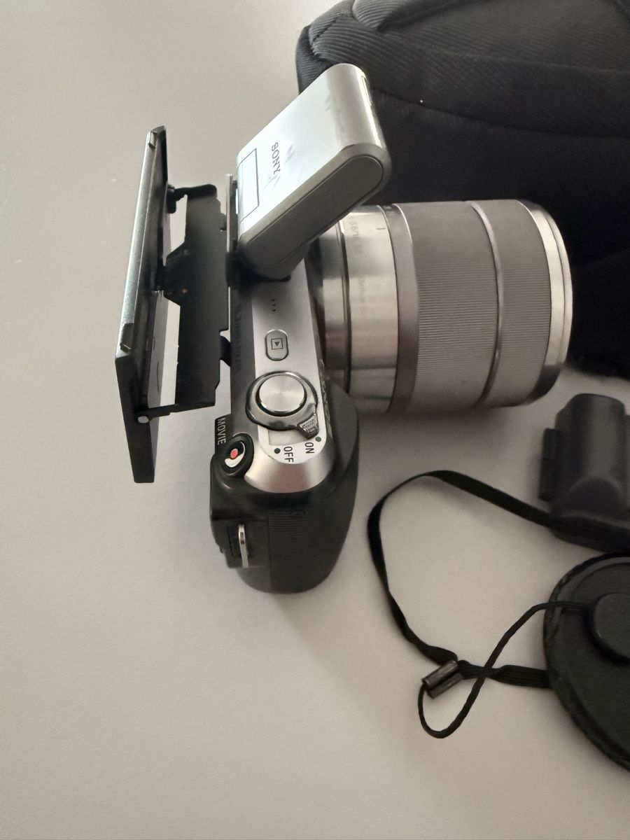 Sony Fotocamera: Sony nex c3 – Usato da Niederuzwil venduto da Zef123 1