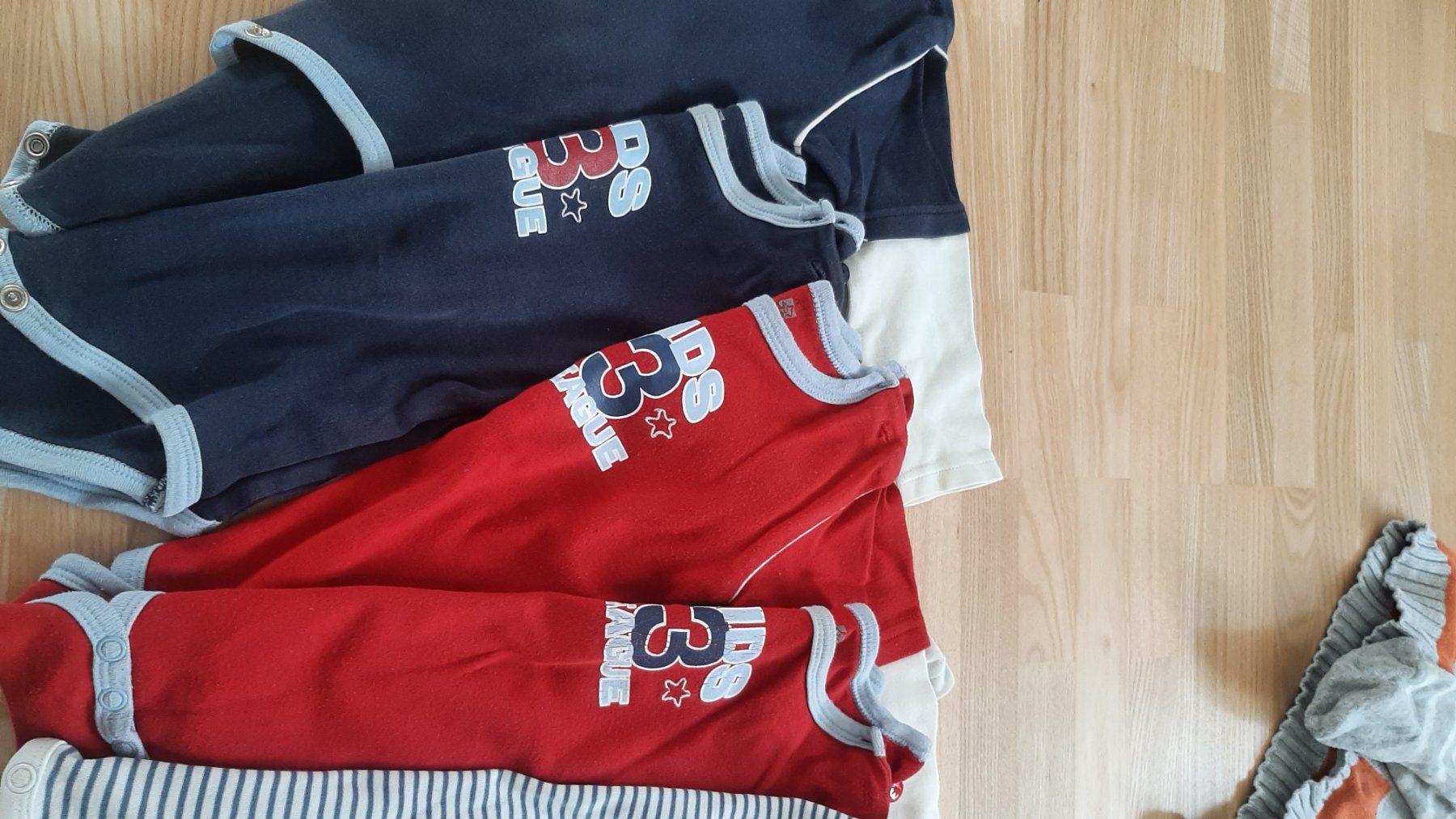 H&M Kleiderpakete & -sets: 6 warme Langarm-Bodys – Gebraucht aus St.Gallen von sim_2thg 1