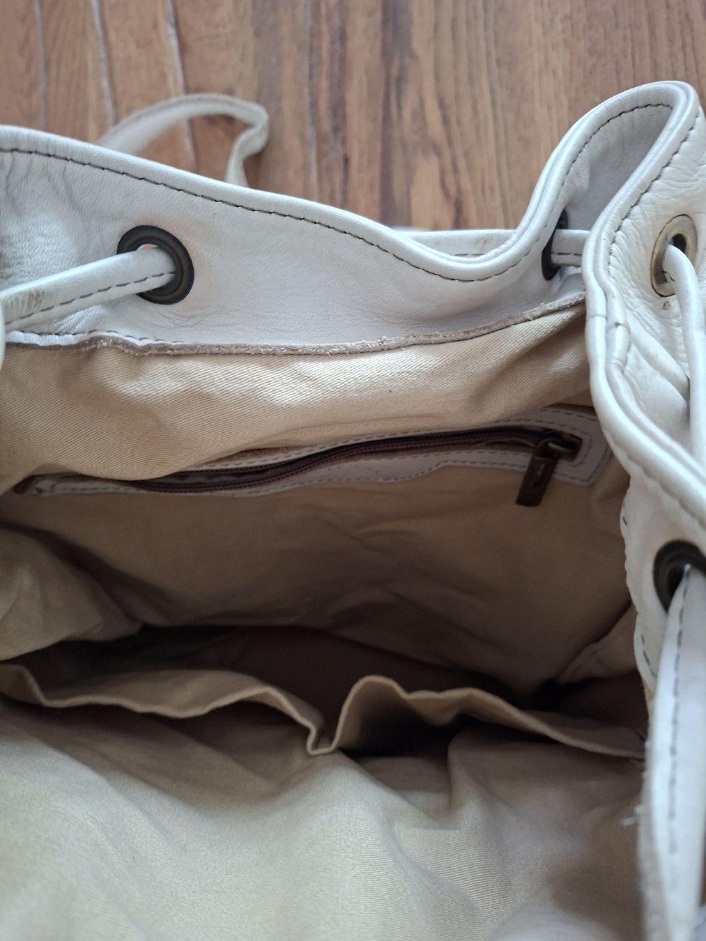 Zaini: Weisser Lederrucksack, geflochten – Usato da Pfäffikon ZH venduto da Grace2717 2