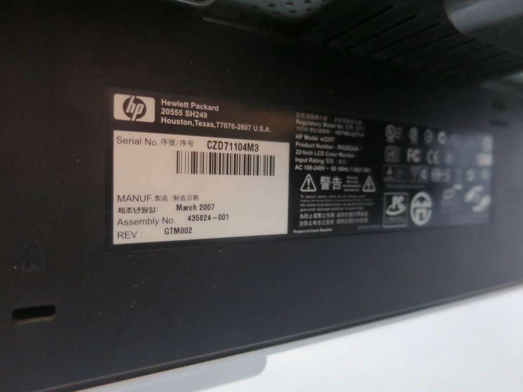 Hewlett Packard Monitor: HP w2207 20555 SH249 – Usato da Zürich venduto da 1.Simon 2