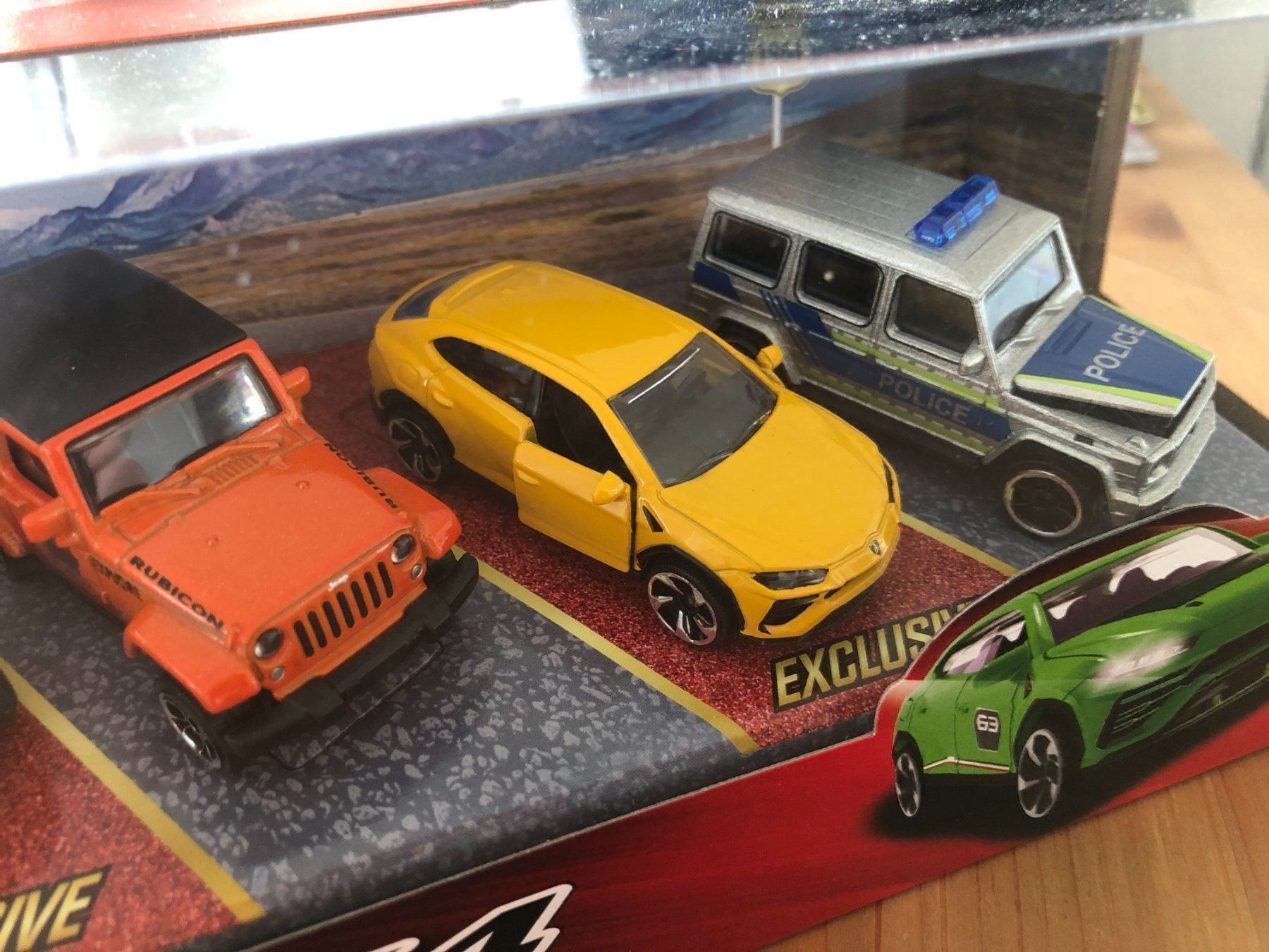 Majorette Modellini d'auto: Majorette 4x4 SUV Gift Pack – Nuovo e nell'imballaggio originale da Meilen venduto da rdv_n7s9 2