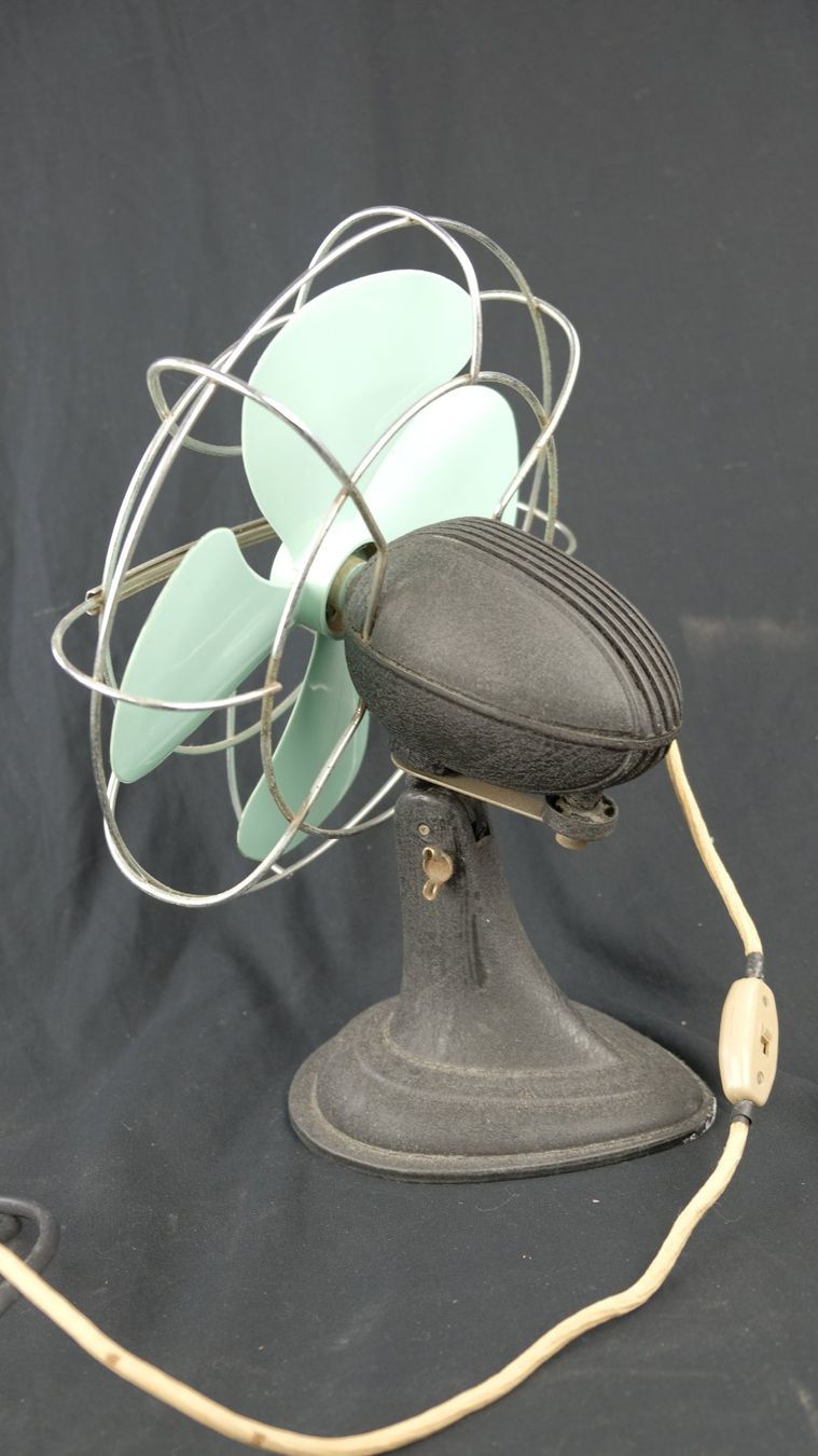 Ventilatoren: Vintage Mid-Century - Tischventilator mit Trafo - 1940er – Gebraucht aus Volketswil von brockipfannenstil 5