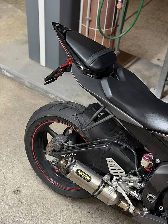 Strada: Yamaha R6 – Usato da Klingnau venduto da lel_87lc 1