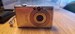 Canon IXUS 50 Digitalkamera mit Zubehör!
