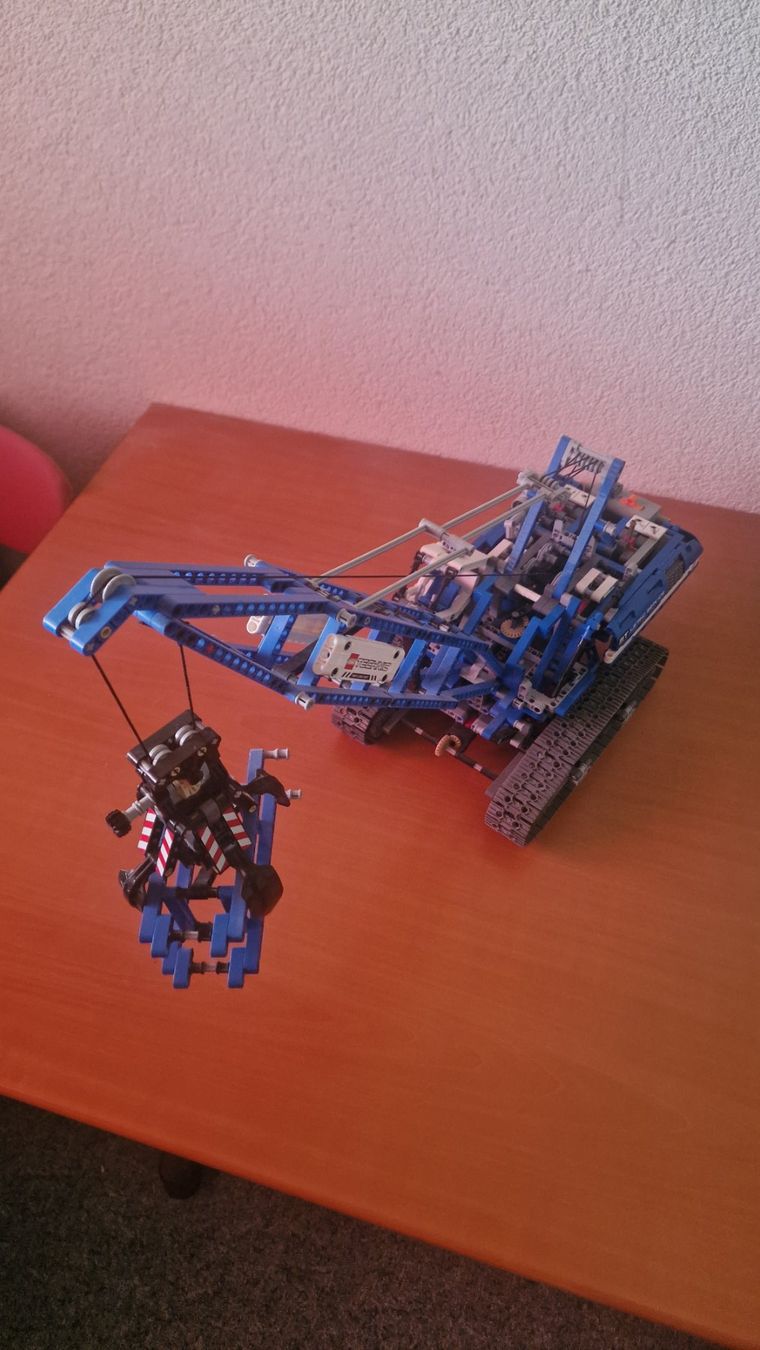 Grues: Lego Technic Raupenkran 42006 – D'occasion à Sirnach par Giordi1 2