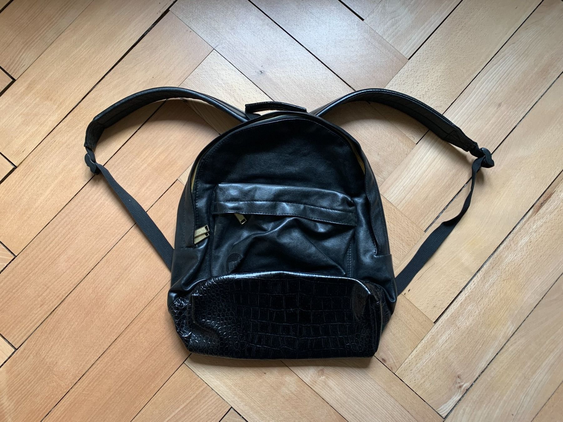 Sacs à dos: MI-PAC - Leder Rucksack schwarz – D'occasion à Zürich par Diazaio