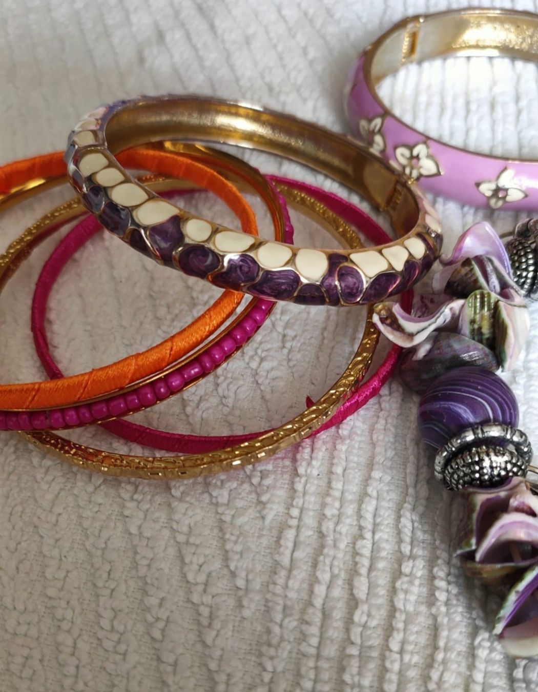 Bracelets: Armbänder – D'occasion à Luzern par Luzern_Energy 5