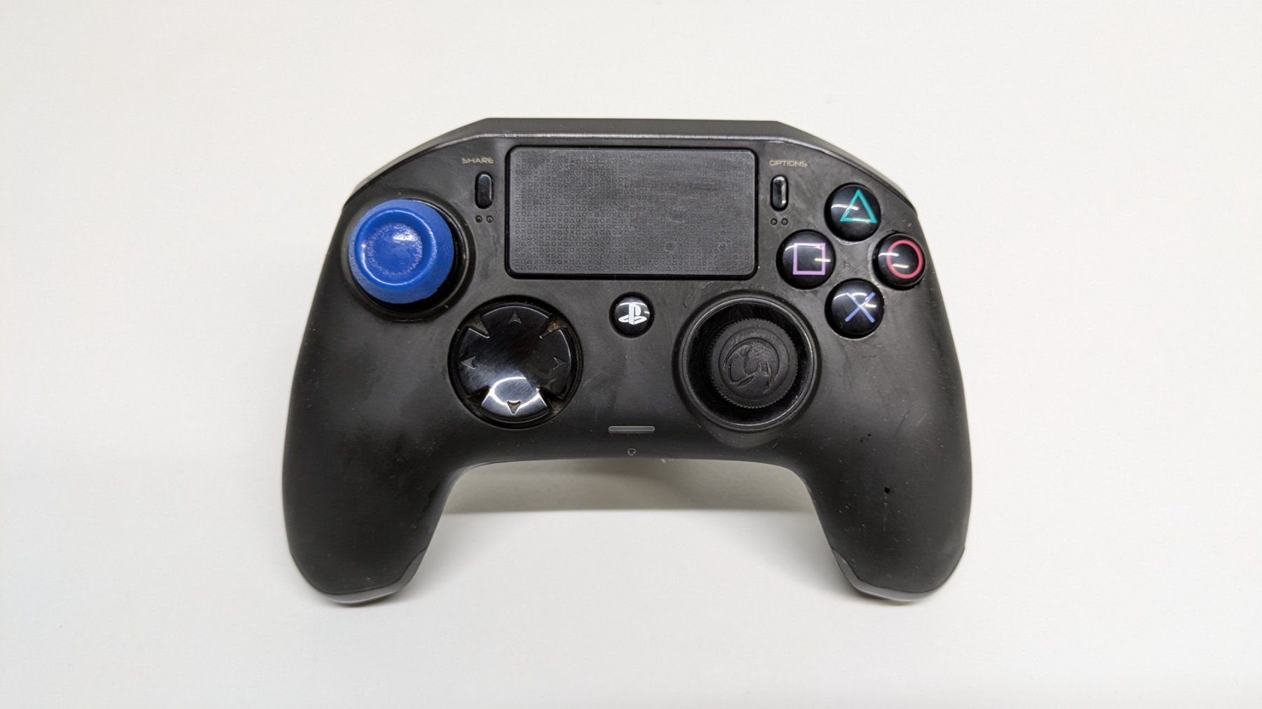 Controller: Nacon PS4 Revolution Pro Controller 2 – Usato da Menziken venduto da mame18