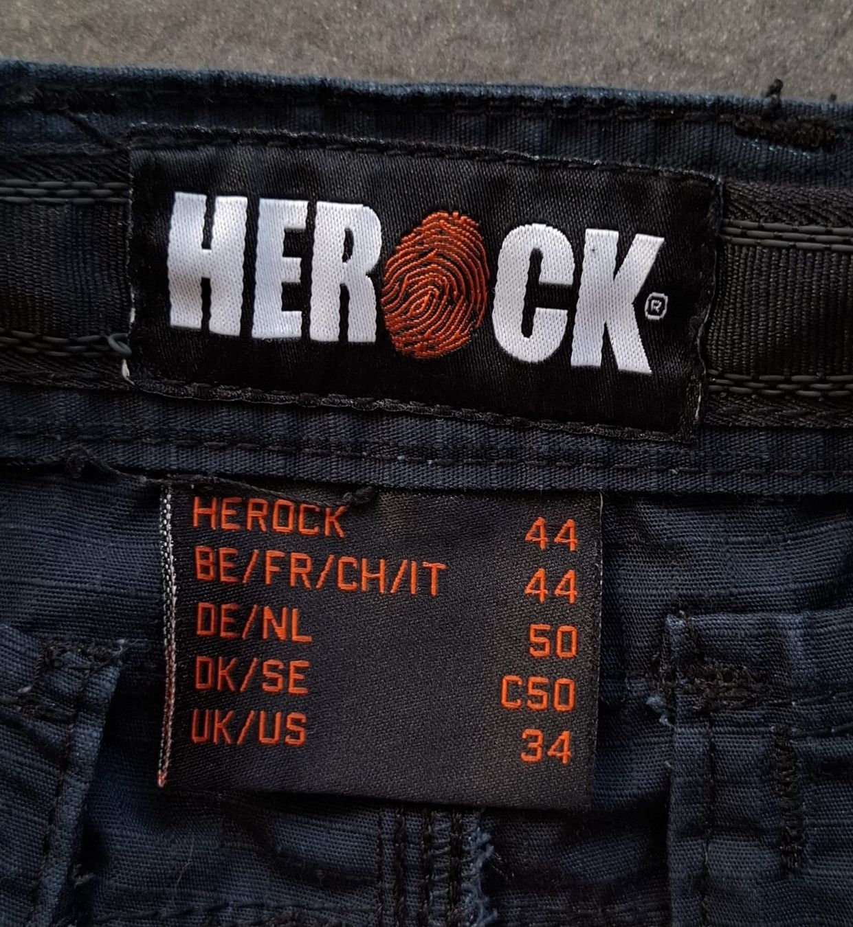 Pantaloni: Short Herock Gr. 44 Strech super angenehm. – Usato da Wichtrach venduto da Sunneblueme7 2