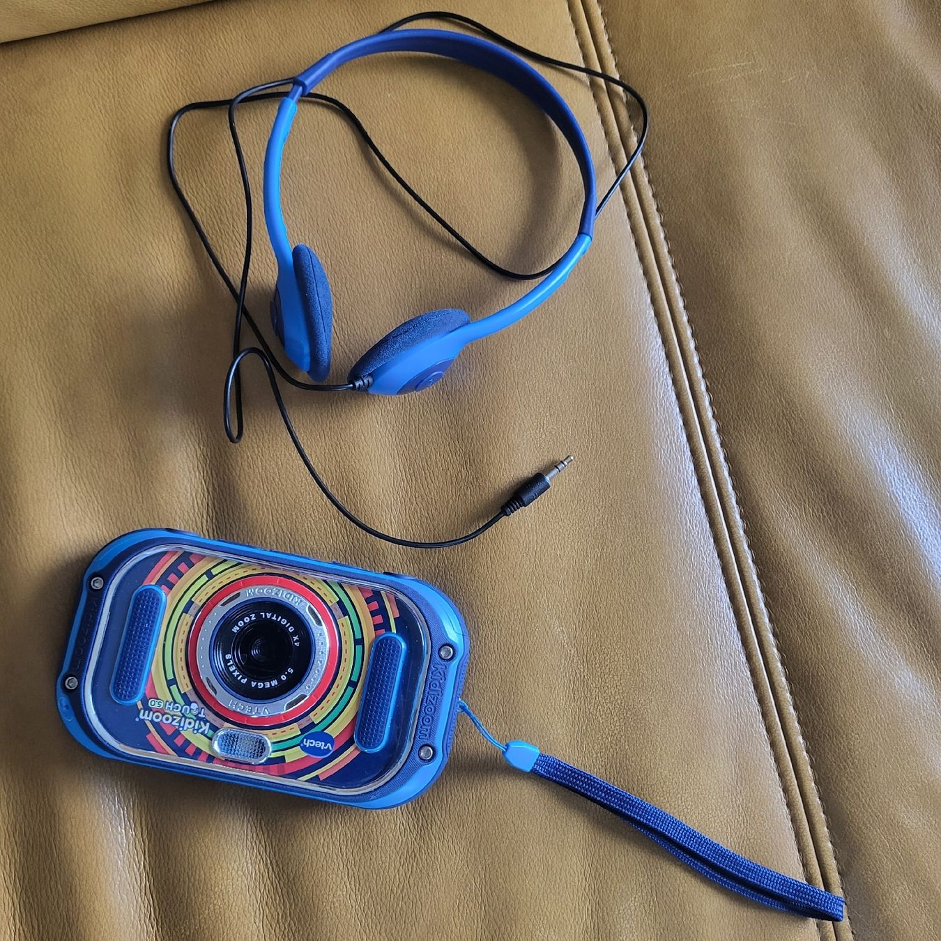 Vtech Kamera: VTech Kidizoom Touch Kamera mit Kopfhörer blau gebraucht – Gebraucht aus Bennau von kay_hnr5