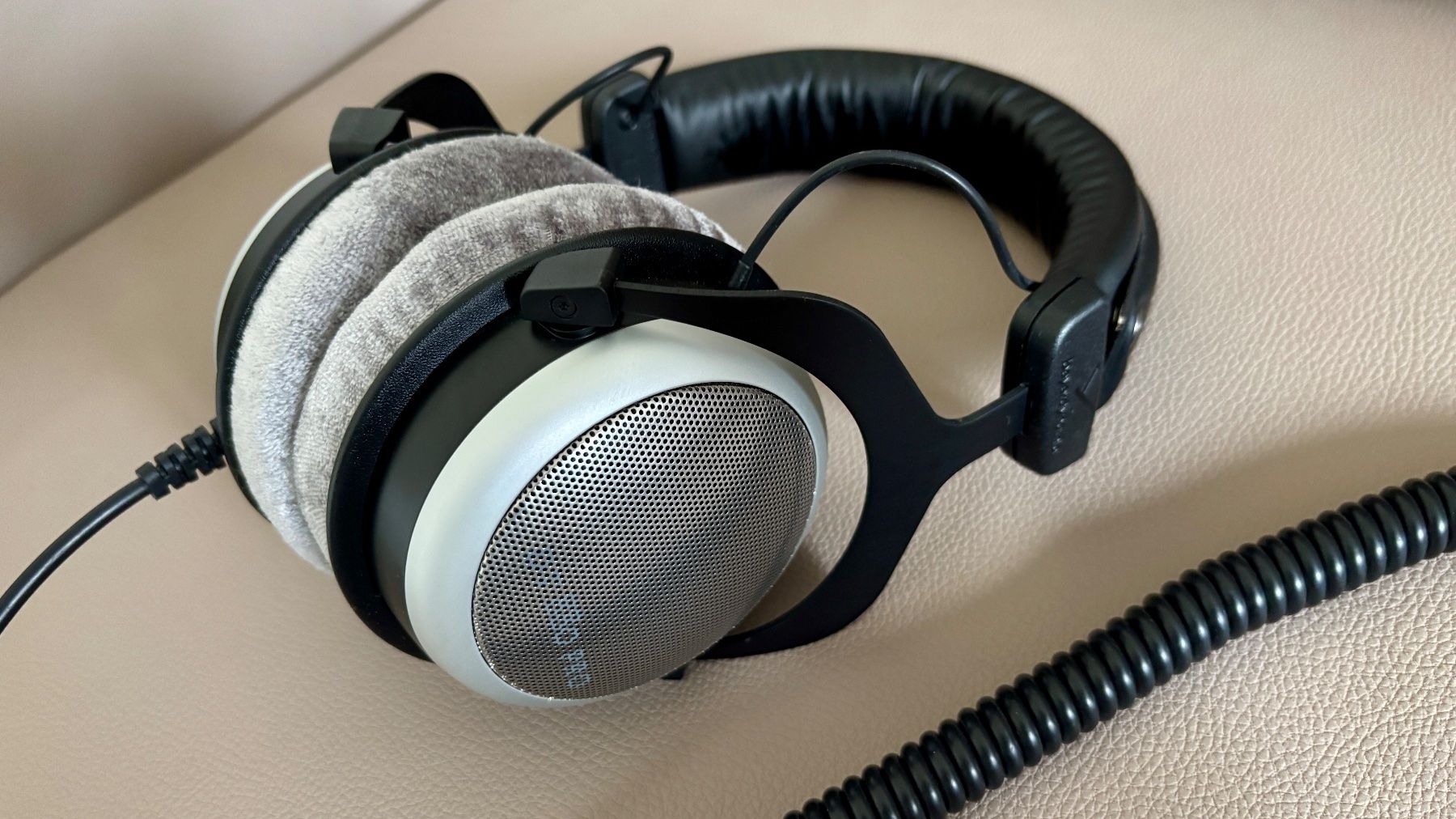 Beyerdynamic Kopfhörer: Beyerdynamic DT880 Pro 250 Ohm – Neu (gemäss Beschreibung) aus Lausanne von Pazuzu02 3