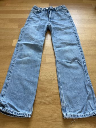 Jeans Weekday Grösse hellblau  guter Zustand