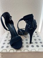 Blaue Pumps mit Schmetterling - ungetragen