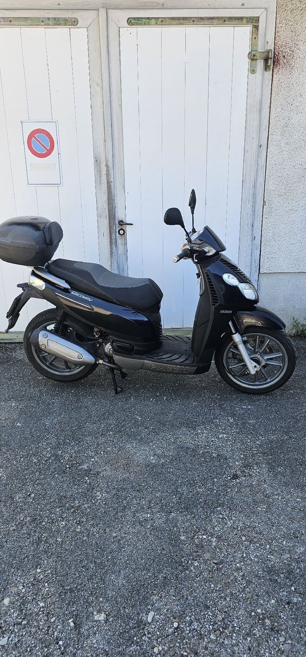 Piaggio Scooter: Piaggio Carnaby 125 – Difettoso da Triengen venduto da TheBigBoss 3