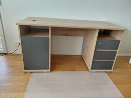 (Preisvorschlag möglich) Schreibtisch mit Schubladen/Schrank