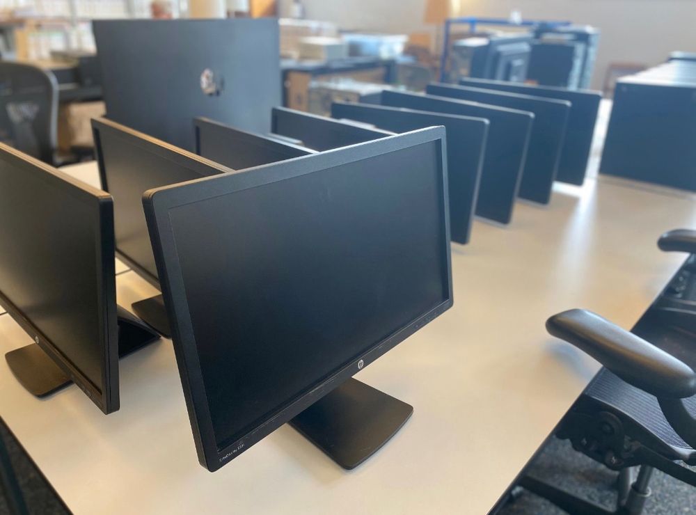 HP Elite Display 23“ (Gebraucht) in Herrliberg für CHF 1 – nur Abholung ...