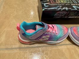 Skechers neue Blinke Sneakers, 30