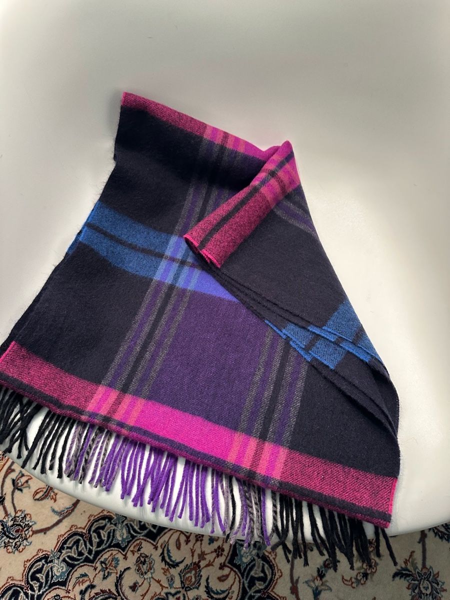 Foulard & Sciarpe: Schal aus Wolle – Nuovo (secondo la descrizione) da Binningen venduto da Yuliya15 1