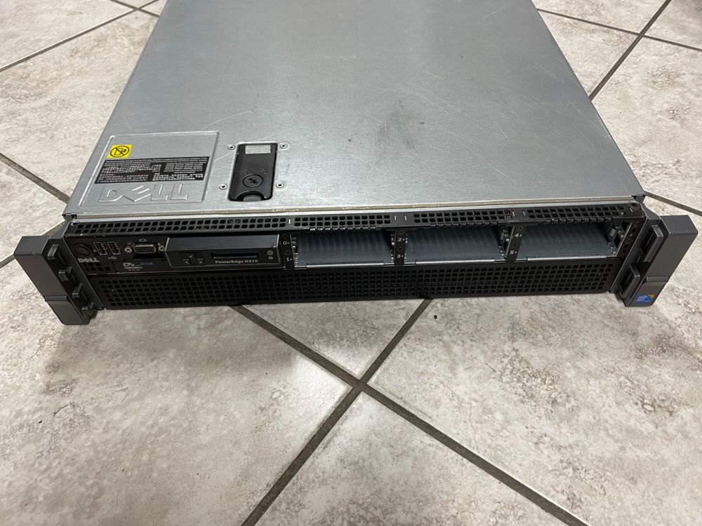 Dell Server PowerEdge R810 (Gebraucht) in Zizers für CHF 1 – mit ...