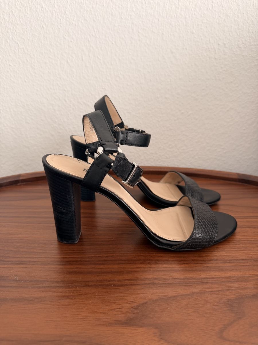 Hugo Boss Scarpe da donna: Hugo Boss Sandalen Gr. 39 – Usato da Dübendorf venduto da MariaS. 3