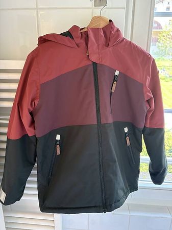 Kinder Skijacke Gr. 152 mit Schneefang