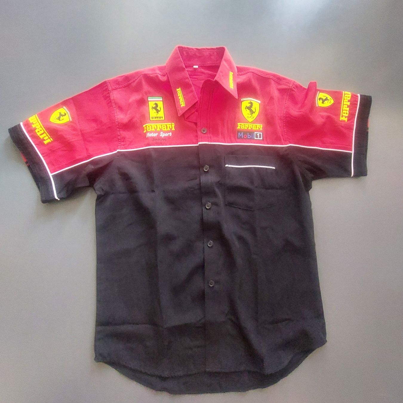 Camicie: Ferrari Hemd Grösse M – Usato da Ermenswil venduto da Ingram0