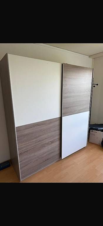Armadi: 2 Kleiderschränke – Usato da Dietikon venduto da m53
