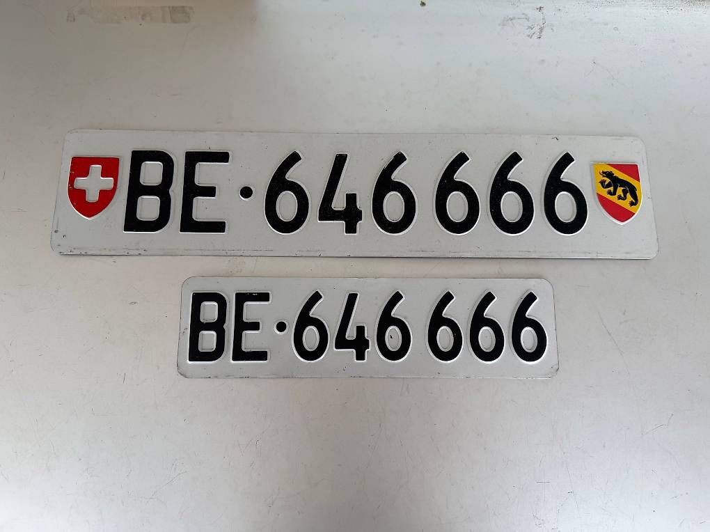 Insegne: Auto Kontrollschild BE646666 – Usato da Hinterkappelen venduto da Toni_008