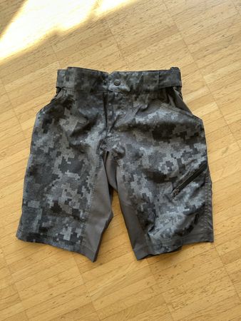 iXS Bike Shorts Grösse 164 Grau guter Zustand